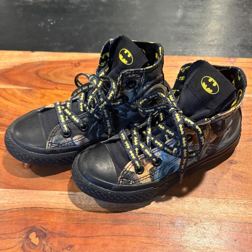 Converse All-Star Chuck Taylor Batman DC Comica Kids High-Top Sneakers - 11C - Picture 10 of 14